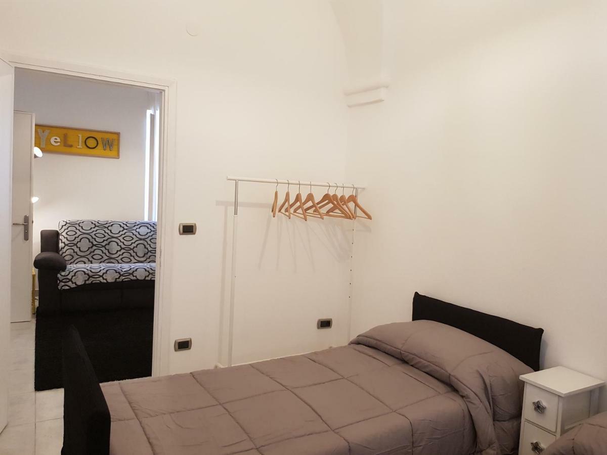 Modern Flat With Panoramic Terrace In Zuccarello Appartement Buitenkant foto